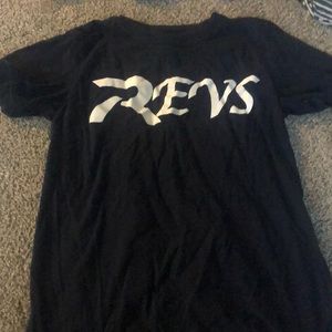 basic tee shirt size small